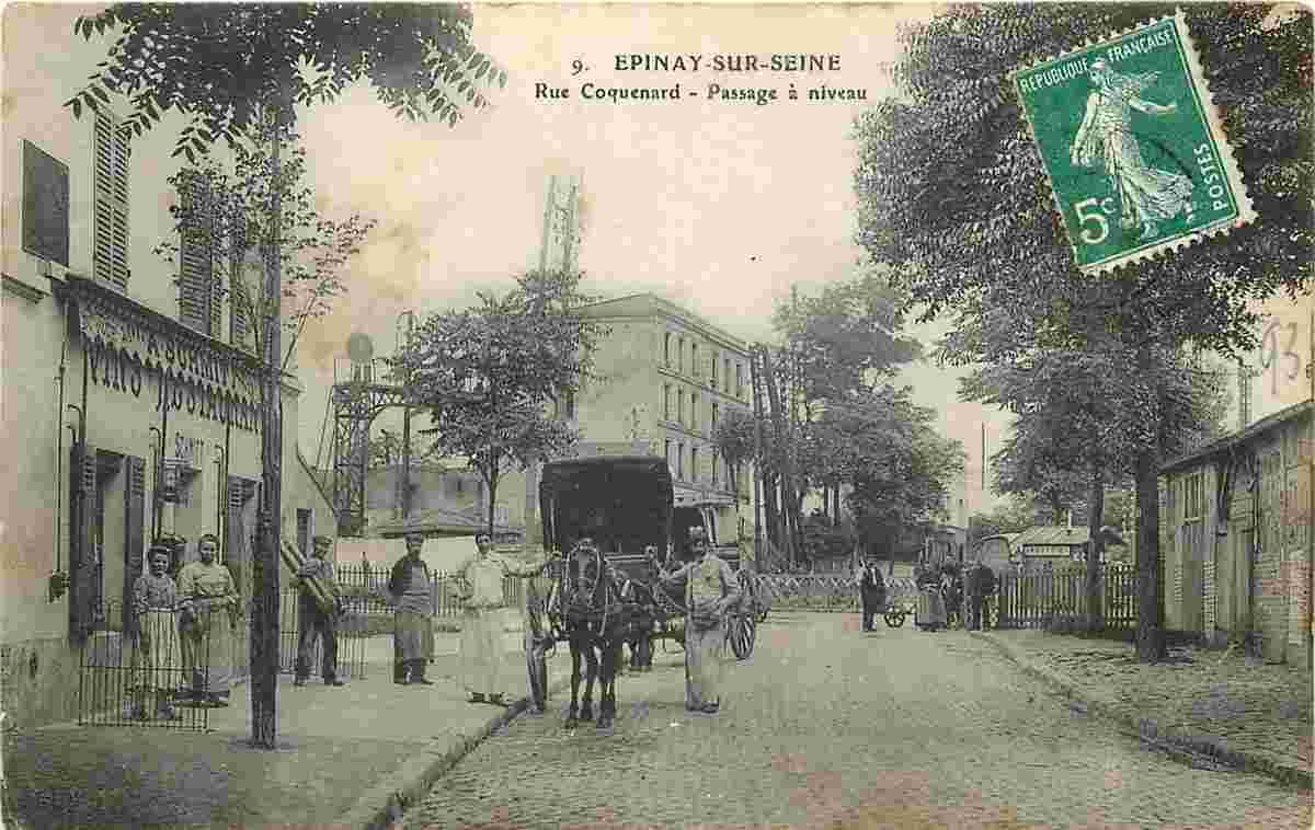 Épinay-sur-Seine. Rue Coquenard - passage à niveau