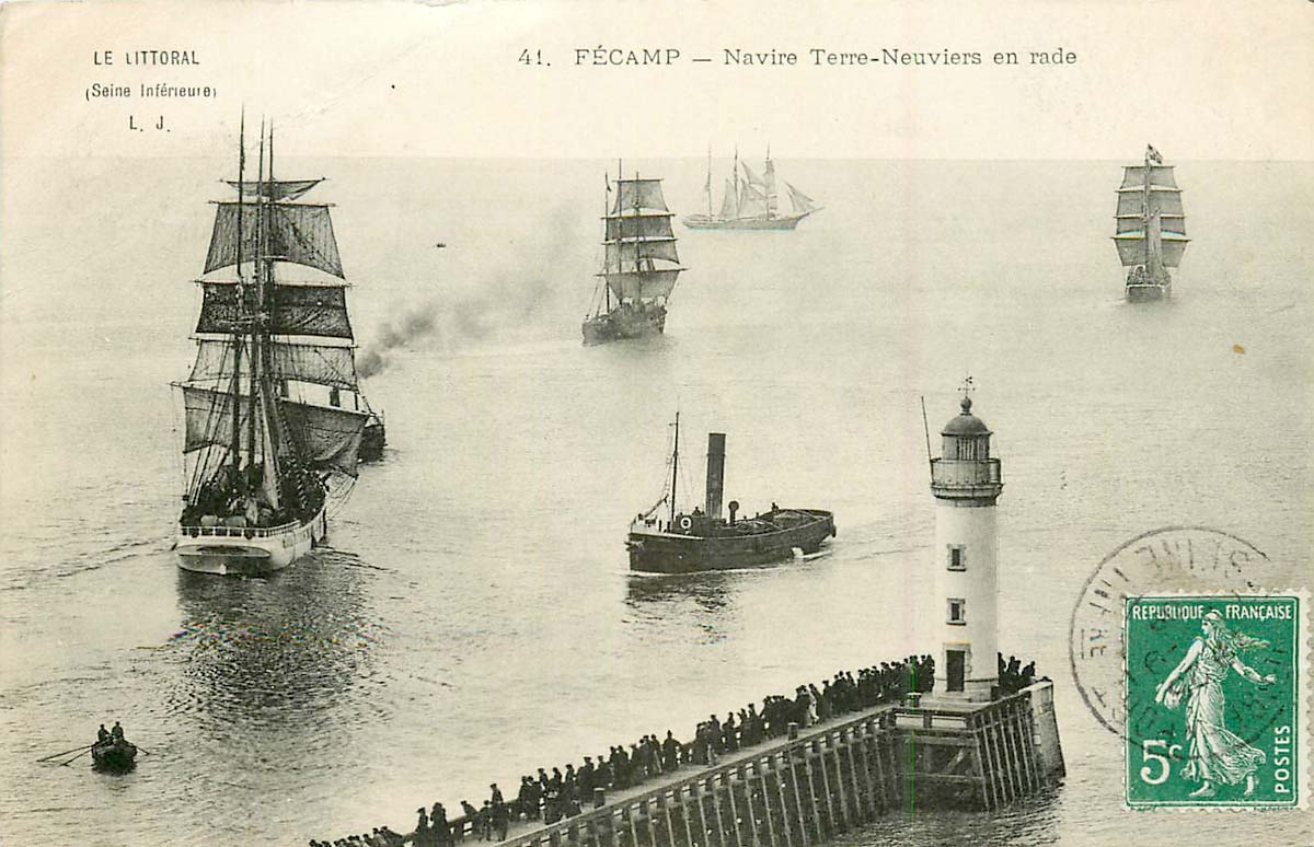 Fécamp. Navires Terre-Neuviers en rade, 1909