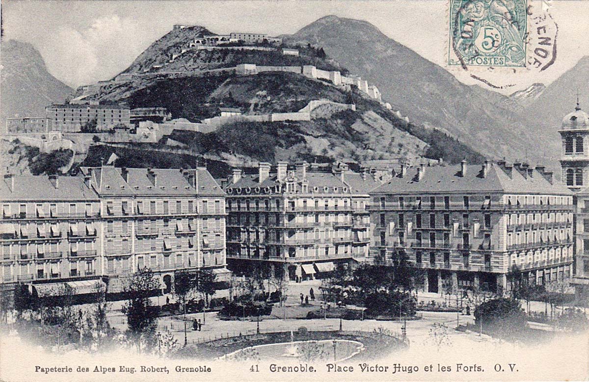 Grenoble. Place Victor Hugo et les Forts
