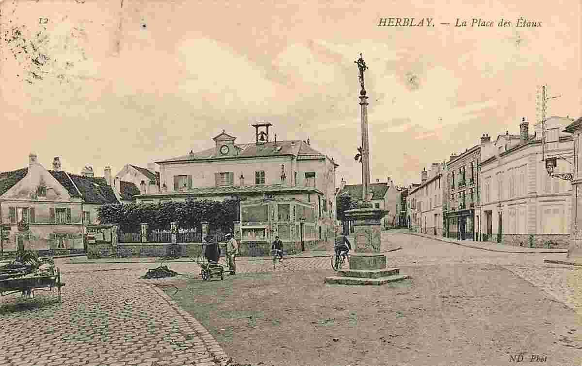 Herblay-sur-Seine. Place des Étaux