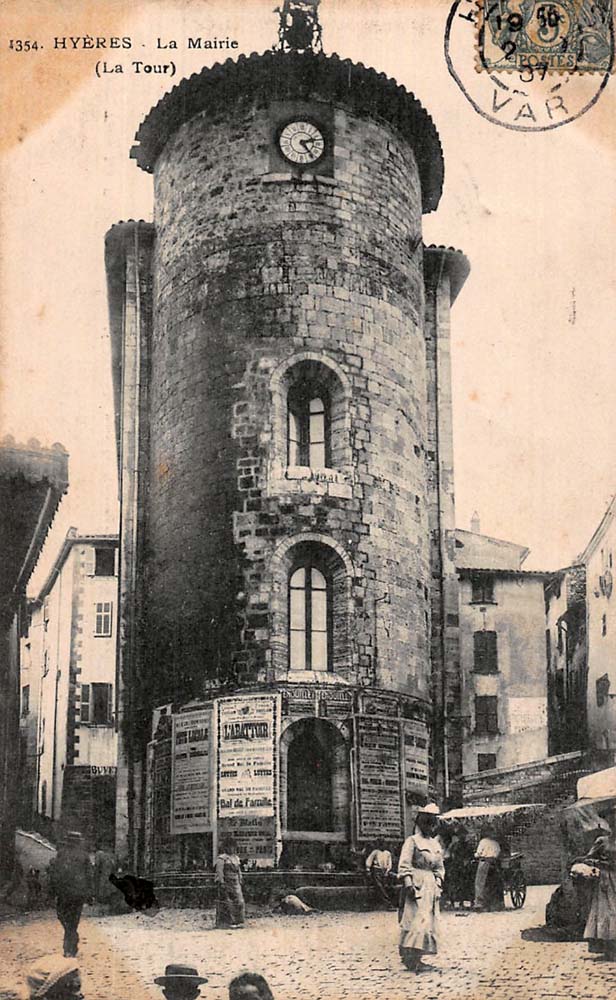 Hyères. Tour près de la Mairie, 1907