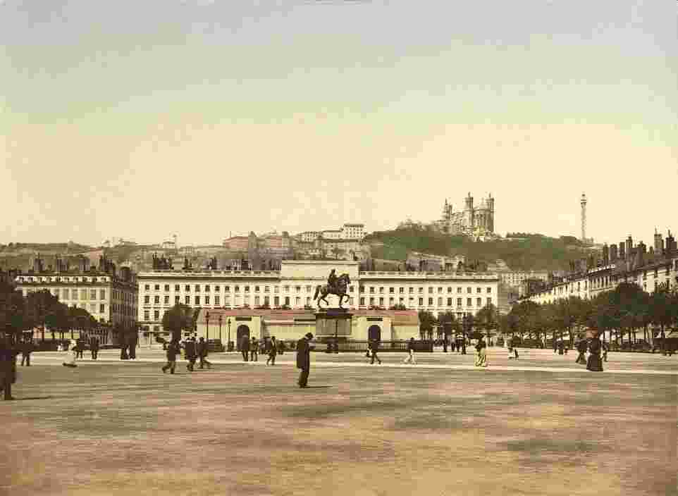 Lyon. Bellecour Place, vers 1890