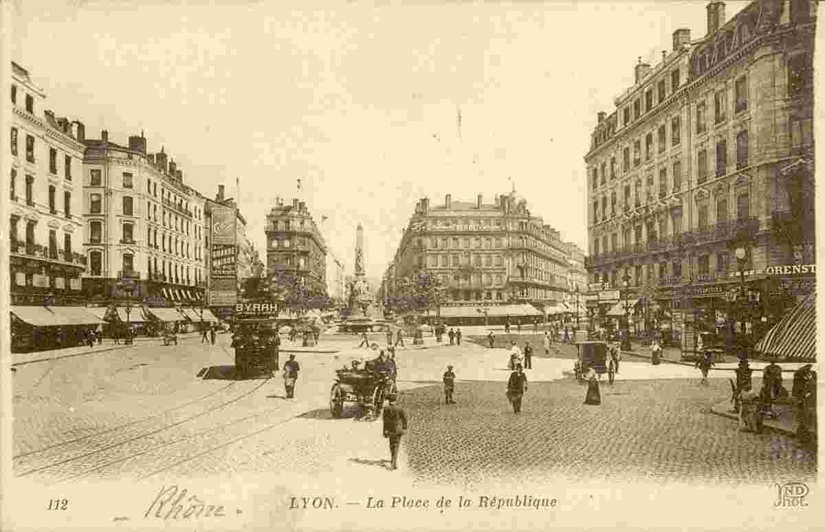 Lyon. La Place de la République