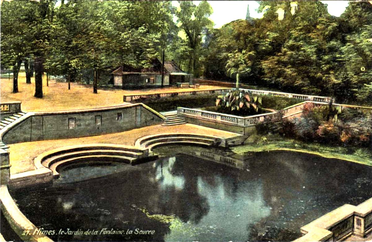 Nîmes. Le Jardin de la Fontaine, la Source
