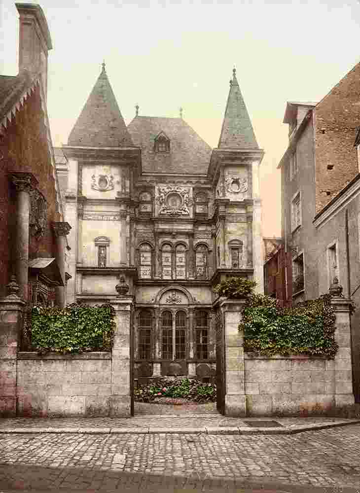 Orléans. Maison de Diane de Poitiers, 1890