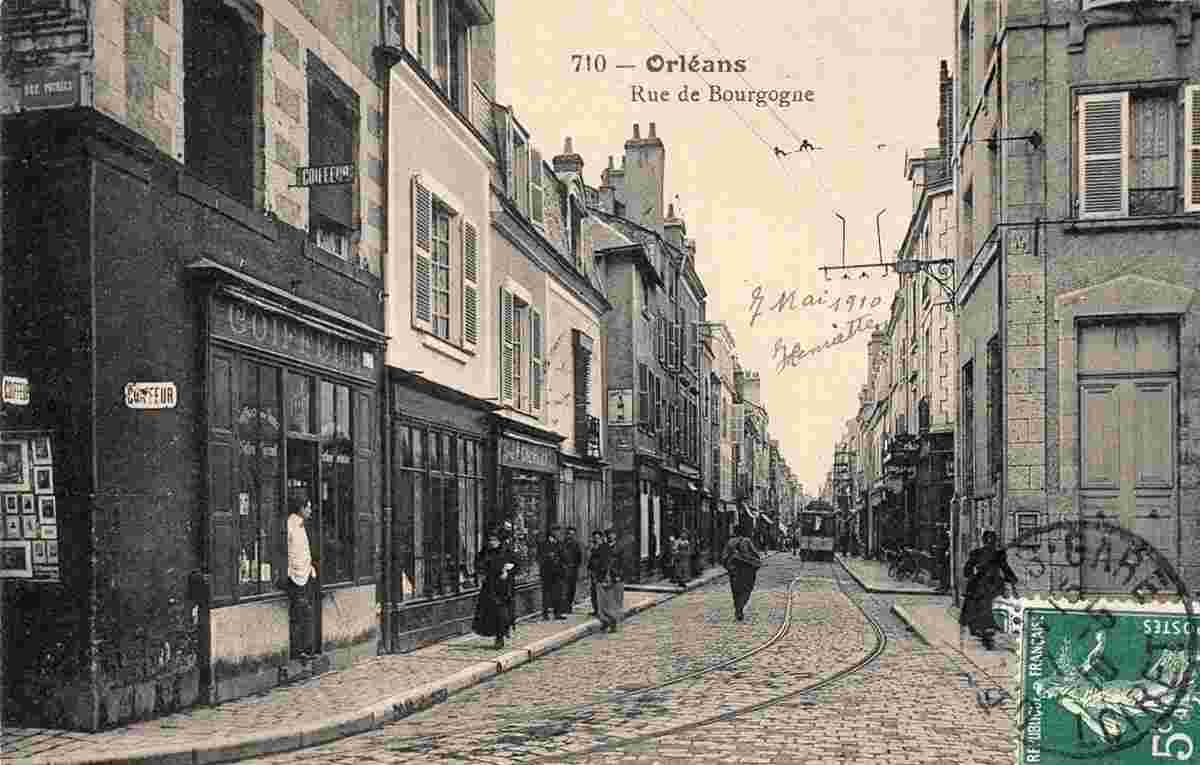 Orléans. Rue de Bourgogne, Tramway