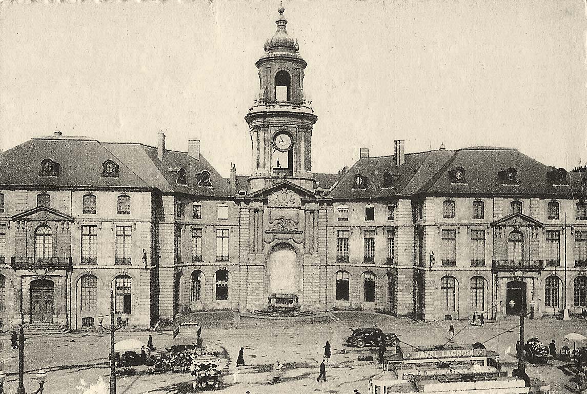 Rennes. Hôtel de Ville, construit en 1710