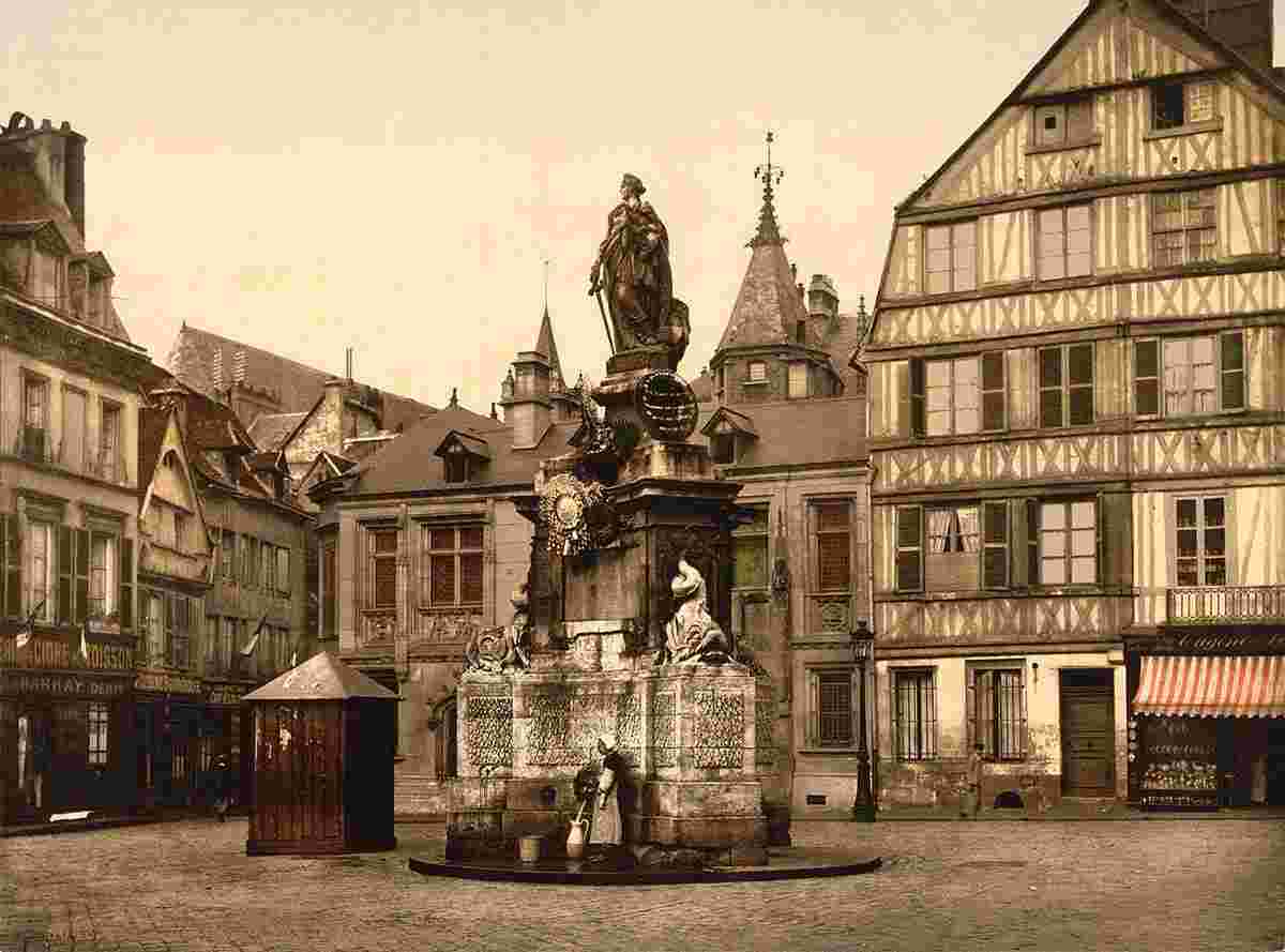 Rouen. Place de la Pucelle, 1890