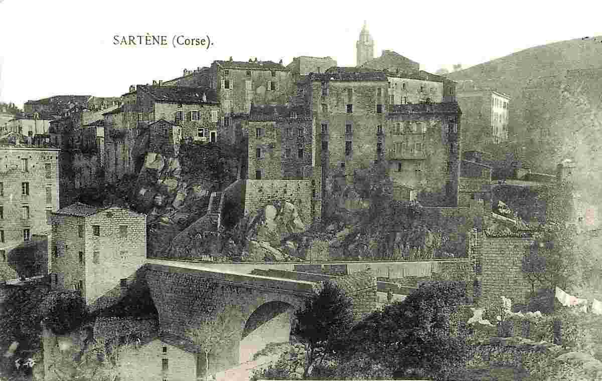 Sartène. Panorama de la Ville et de la pont de pierre