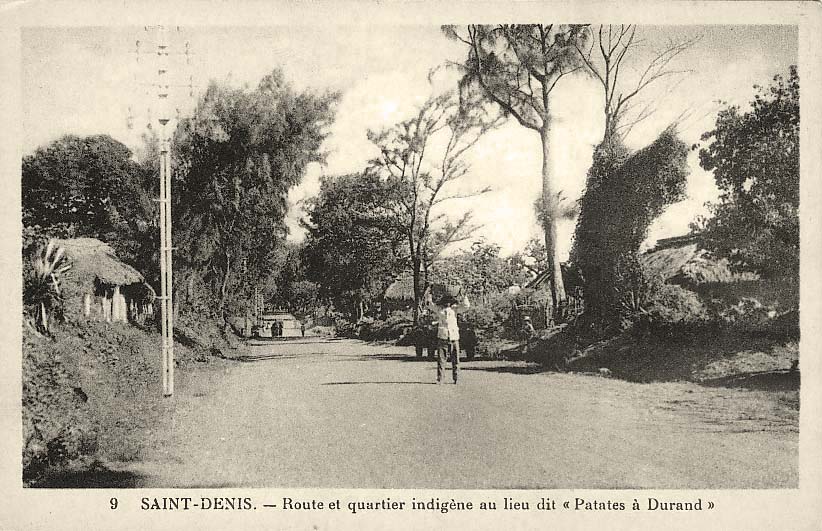 Saint-Denis. Route et quartier indigène au lieu dit 'Patates à Durand'