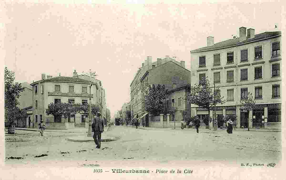 Villeurbanne. Place de la Cité