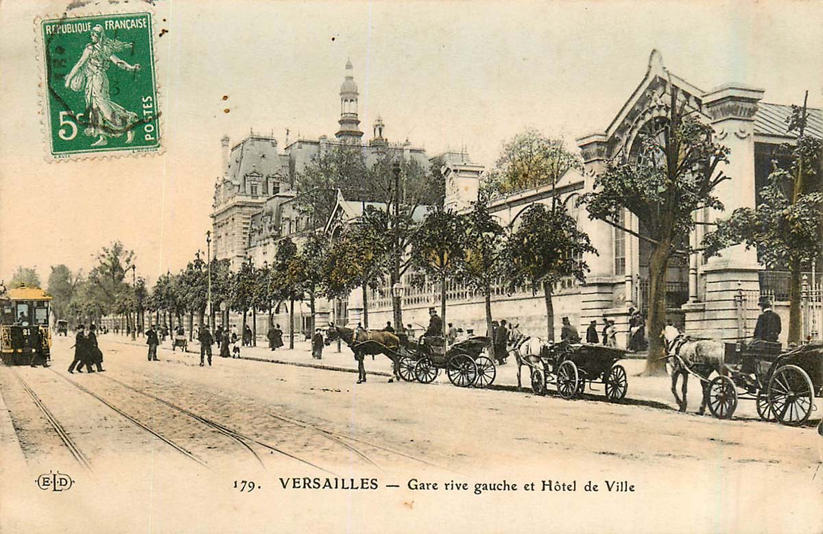 Versailles. La Gare de la rive gauche et Hôtel de Ville