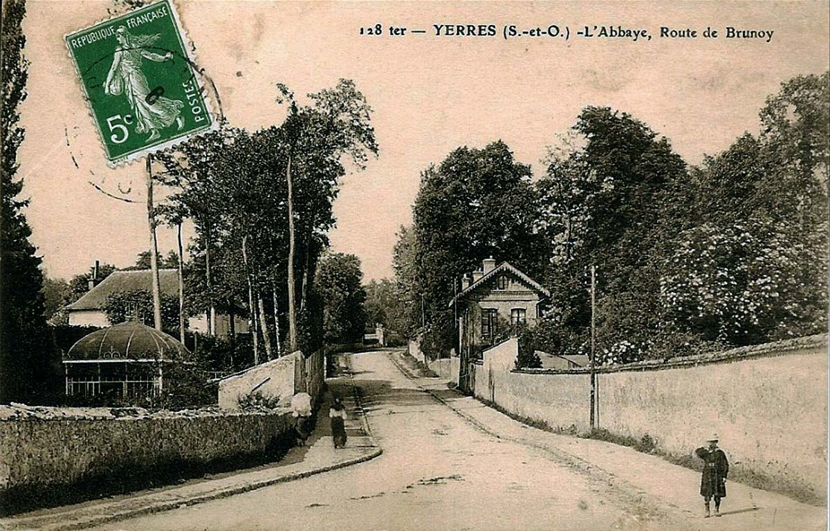 Yerres(Essonne). Route de Brunoy